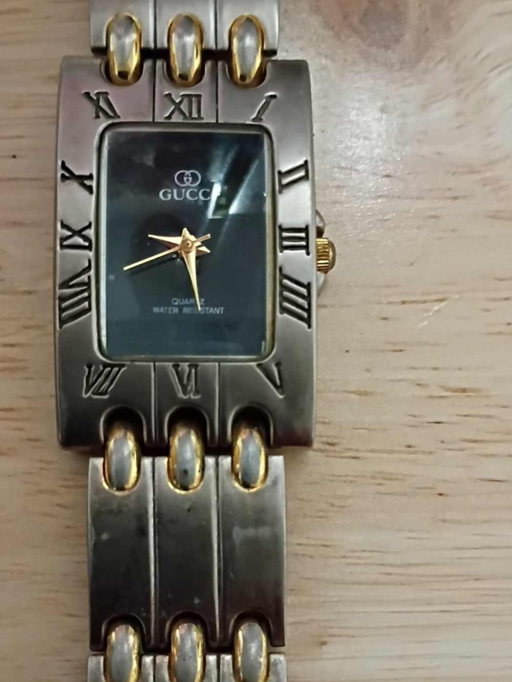Gucci Men’s faux Design -Black Dial Gold-Tone Bracelet Watch